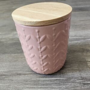 Peachy Pink Canaster